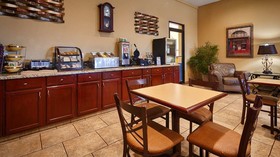 Best Western Taylor Inn