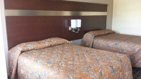 Taylor Village Inn
