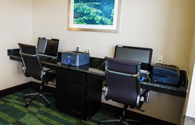 Holiday Inn Express & Suites Temple - Medical Center Area