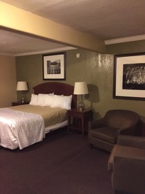 Ranch House Inn & Suites