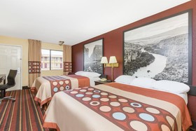 Super 8 by Wyndham Temple