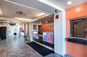 Motel 6 Terrell