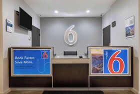 Studio 6 Suites Texas City, TX – I-45 South