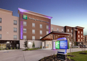 Holiday Inn Express & Suites Plano The Colony