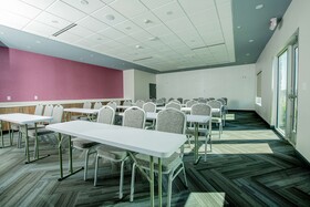 Tru by Hilton The Colony Dallas