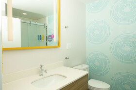 Tru by Hilton The Colony Dallas