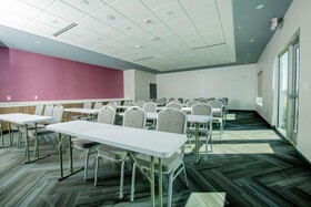 Tru by Hilton The Colony Dallas