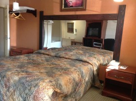 Scottish Inns & Suites Shenandoah Woodlands