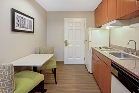 La Quinta Inn & Suites by Wyndham The Woodlands/Spring