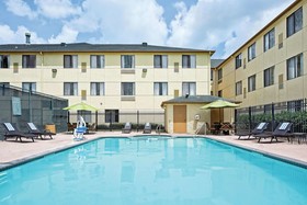 La Quinta Inn & Suites by Wyndham The Woodlands/Spring