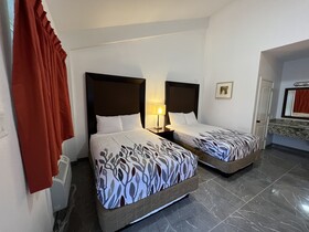 Bass Inn Motel