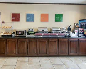 Comfort Suites