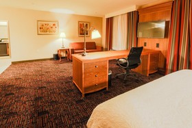 Hampton Inn & Suites Tomball