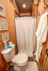Cora's Cabins