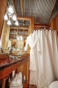 Cora's Cabins