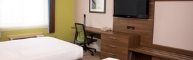 Holiday Inn Express & Suites Tyler North