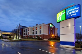 Holiday Inn Express & Suites Tyler North