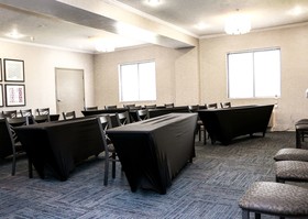 Holiday Inn Express & Suites Tyler North