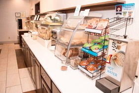 Holiday Inn Express & Suites Tyler North