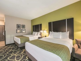 La Quinta Inn & Suites by Wyndham Tyler - University Area