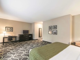 La Quinta Inn & Suites by Wyndham Tyler - University Area