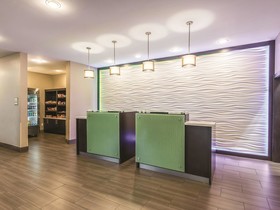 La Quinta Inn & Suites by Wyndham Tyler - University Area
