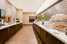 La Quinta Inn & Suites by Wyndham Tyler - University Area