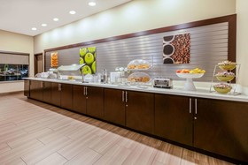 La Quinta Inn & Suites by Wyndham Tyler - University Area