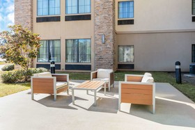 La Quinta Inn & Suites by Wyndham Tyler - University Area