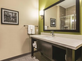 La Quinta Inn & Suites by Wyndham Tyler - University Area