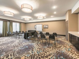 La Quinta Inn & Suites by Wyndham Tyler - University Area