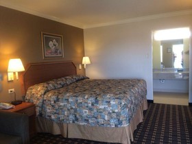 Super 8 by Wyndham Tyler TX