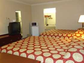 Super 8 by Wyndham Tyler TX