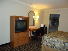 Super 8 by Wyndham Tyler TX