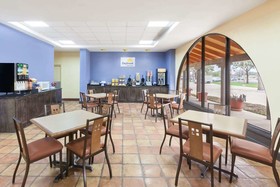 Days Inn by Wyndham Uvalde