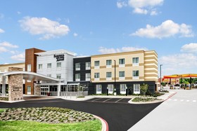 Fairfield Inn & Suites Van