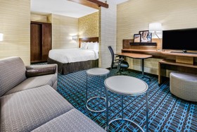 Fairfield Inn & Suites Van