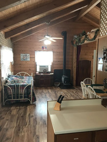 A Peace of Heaven Cabins And RV