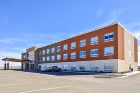 Holiday Inn Express & Suites Van Horn