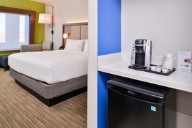 Holiday Inn Express & Suites Van Horn