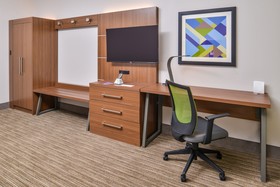 Holiday Inn Express & Suites Van Horn