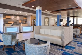 Holiday Inn Express & Suites Van Horn