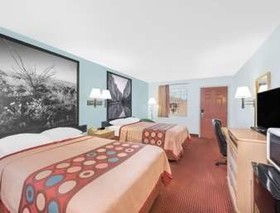 Super 8 by Wyndham Van Horn