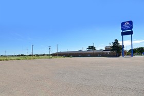 Route 66 Inn & Suites by OYO Vega Tx