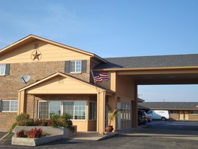 Route 66 Inn & Suites by OYO Vega Tx