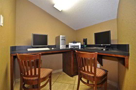 Best Western Plus Victoria Inn & Suites