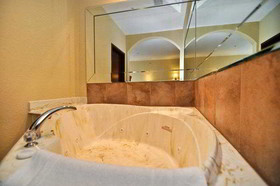 Best Western Plus Victoria Inn & Suites
