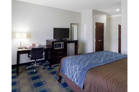 Comfort Inn & Suites Victoria North