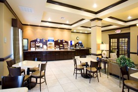Holiday Inn Express & Suites Victoria