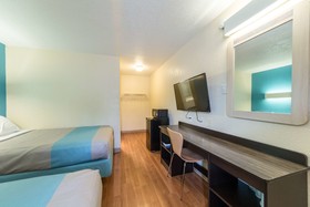 Motel 6 Victoria
